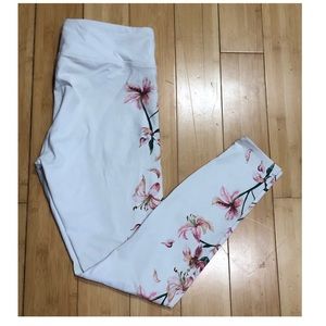 White Floral Leggings